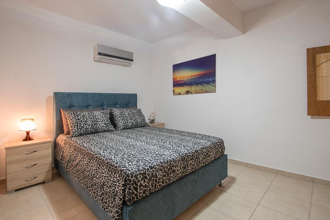 D & E Apartments Skiathos Exterior foto